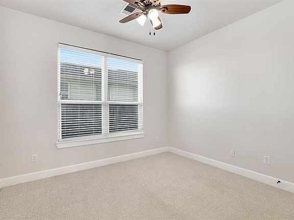 3rd image of 522 W 28th St