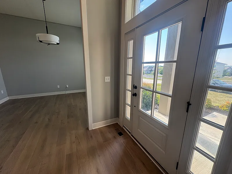 5 bed, 3.5 bath, 3078 sqft, $4,900 — Photo 3
