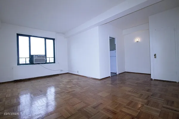 Rented by Corcoran | media 2