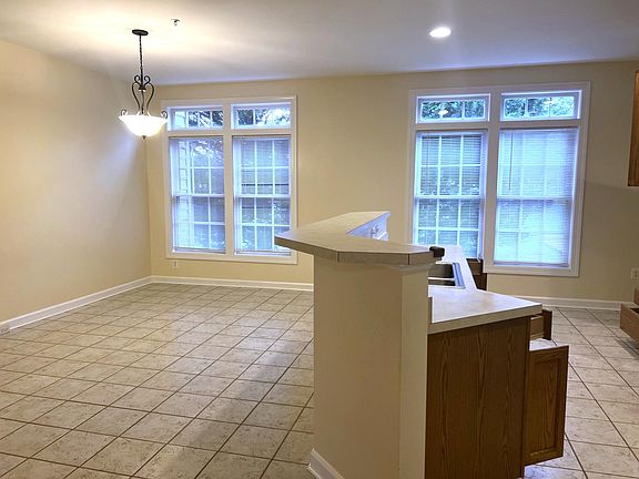 5th image of 18007 Foxworth Ct