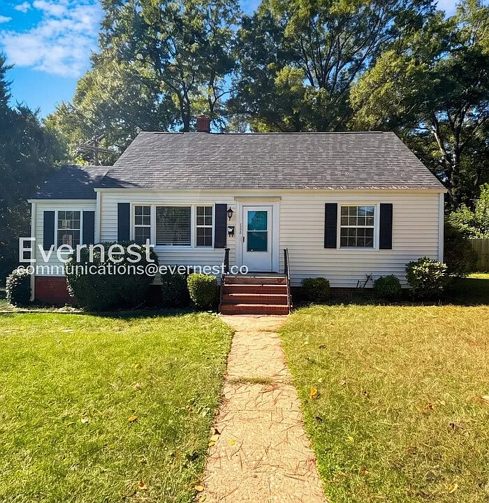 1700 Devers Rd