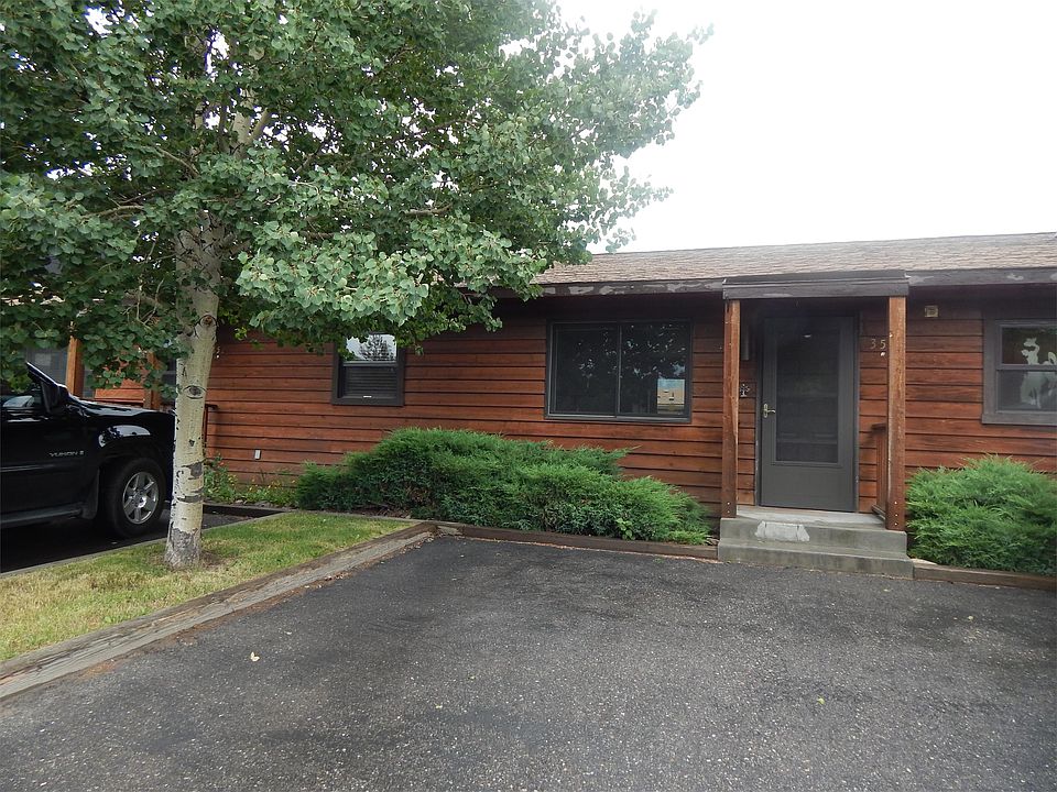 1st image of 354 Scott Ln #3