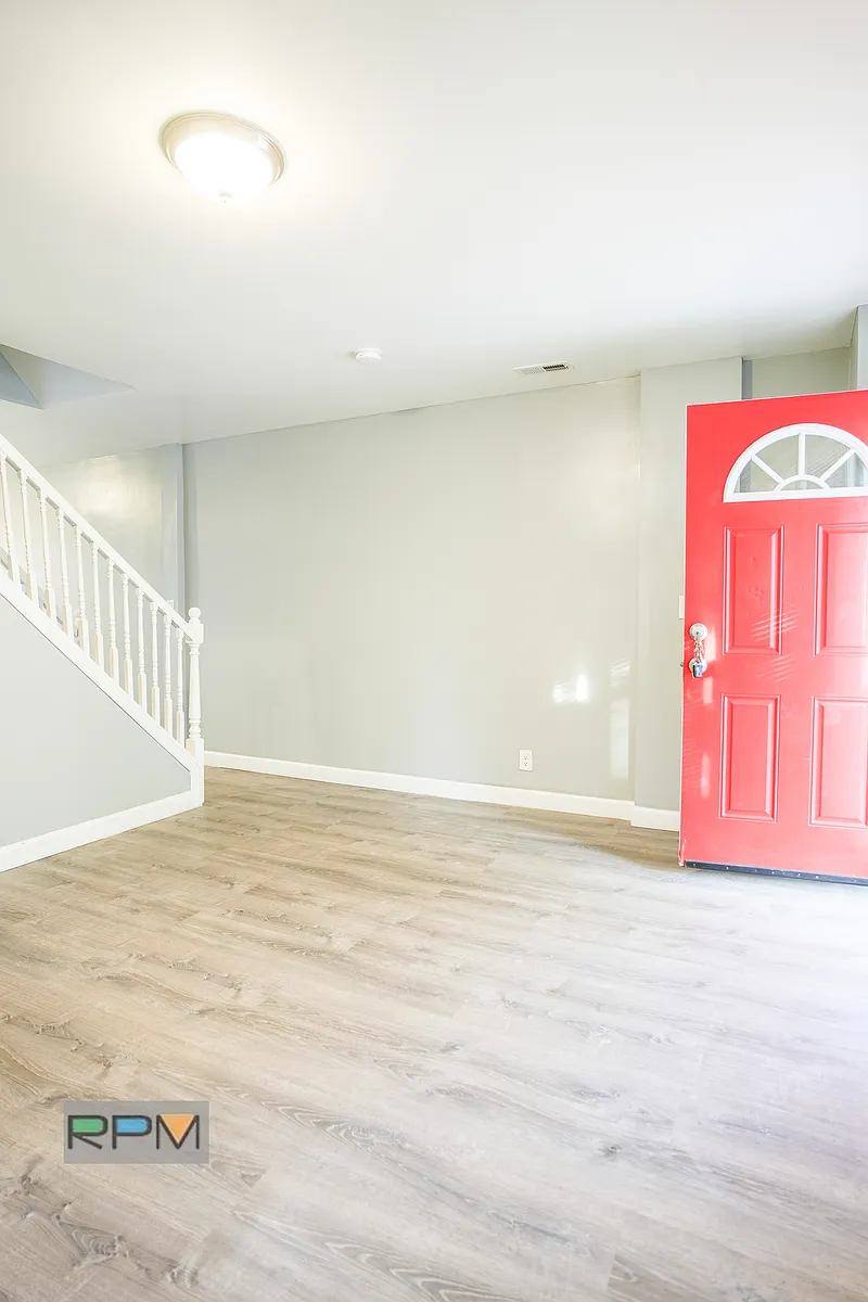 Building Photo - Monroe Cir