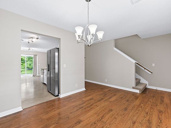 5th image of 1812 Brookmeadow Ln