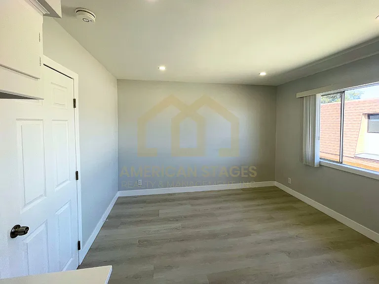 720 N G St #16 — Photo 9