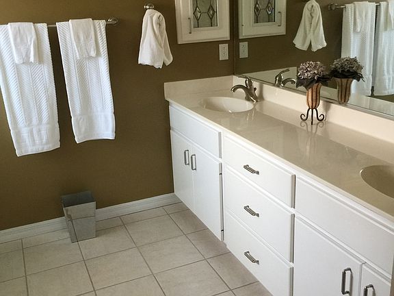 5th image of 3220 Woodberry Ln