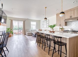 2266 SE Madison St, Portland, OR 97214