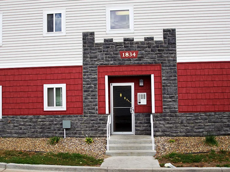 Belcastle Apartments — Photo 11