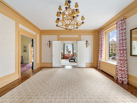 4th image of 950 Park Ave #8A