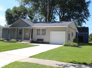 84 Brookwood Dr, Hamburg, NY 14075
