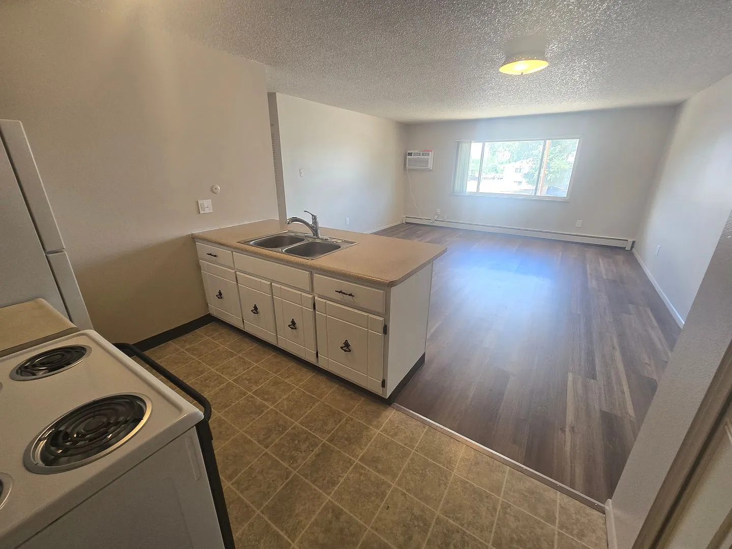 1691 Moore Ave #07 | 1 Month Free & 55-Inch Tv- 2br Apartment In Quiet Pueblo Neighborhood! — Photo 2
