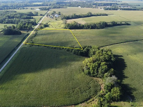 1830 County Road 675 E, Lovington, IL 61937