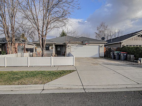 2nd image of 2151 Milford Dr