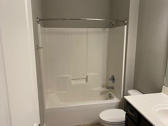 5th image of 38 Cypress Cir