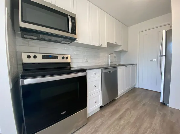 210-118 Christopher Dr #124, Cambridge, ON N1R 4R2