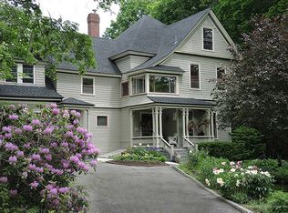 43 Vine St, Gardiner, ME 04345
