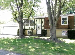 112 Eliasek Ct, Streamwood, IL 60107