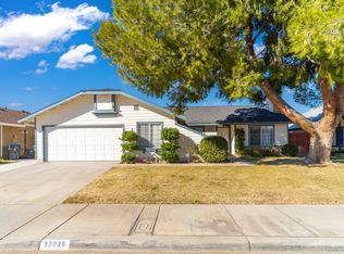 37925 Moondance Dr, Palmdale, CA 93552