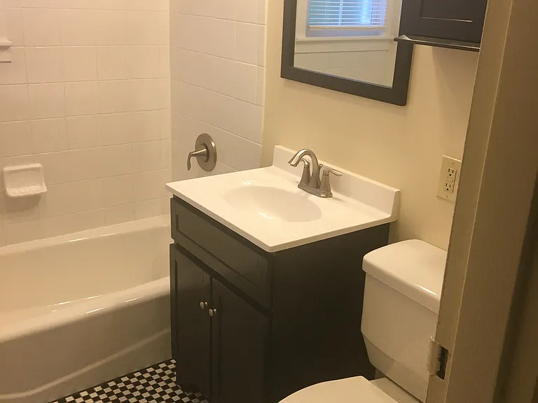 Rivercrest Apartments — Photo 26