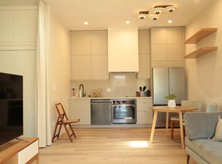 1615 S Stanley Ave, Los Angeles, CA 90019