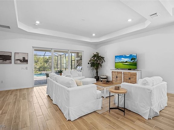 4th image of 14724 Cherry Blossom Way
