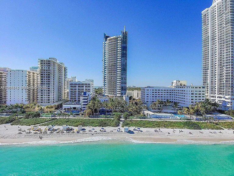 6301 Collins Ave #2203 — Photo 36