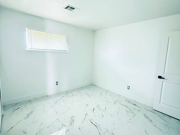 4th image of 2032 Julie Dr