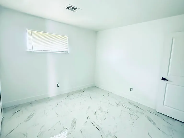 2032 Julie Dr — Photo 4