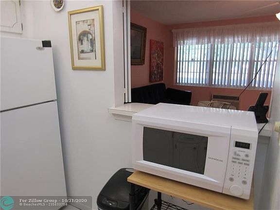 4th image of 123 Markham Dr