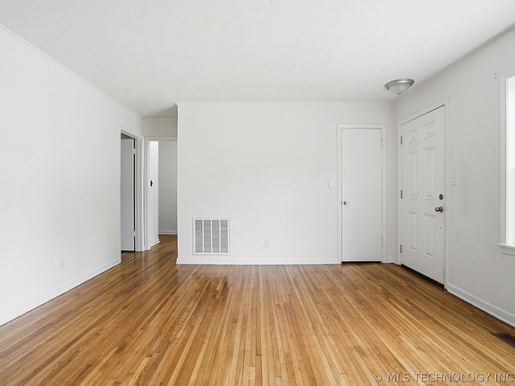 5th image of 4655 S Trenton Ave