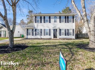 12105 Landen Dr, Charlotte, NC 28277