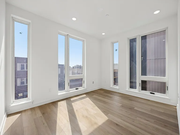 2020 Frankford Ave #306 — Photo 8