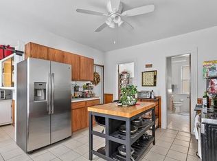 16 Edwards St #1, New Haven, CT 06511