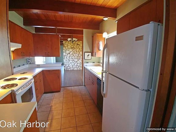 5th image of 412 Marine Dr