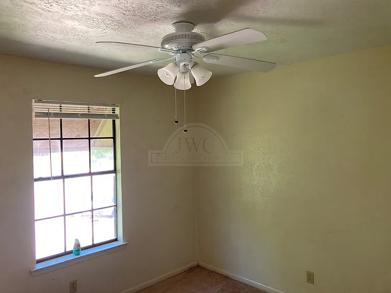 4502 Chase Cir — Photo 3