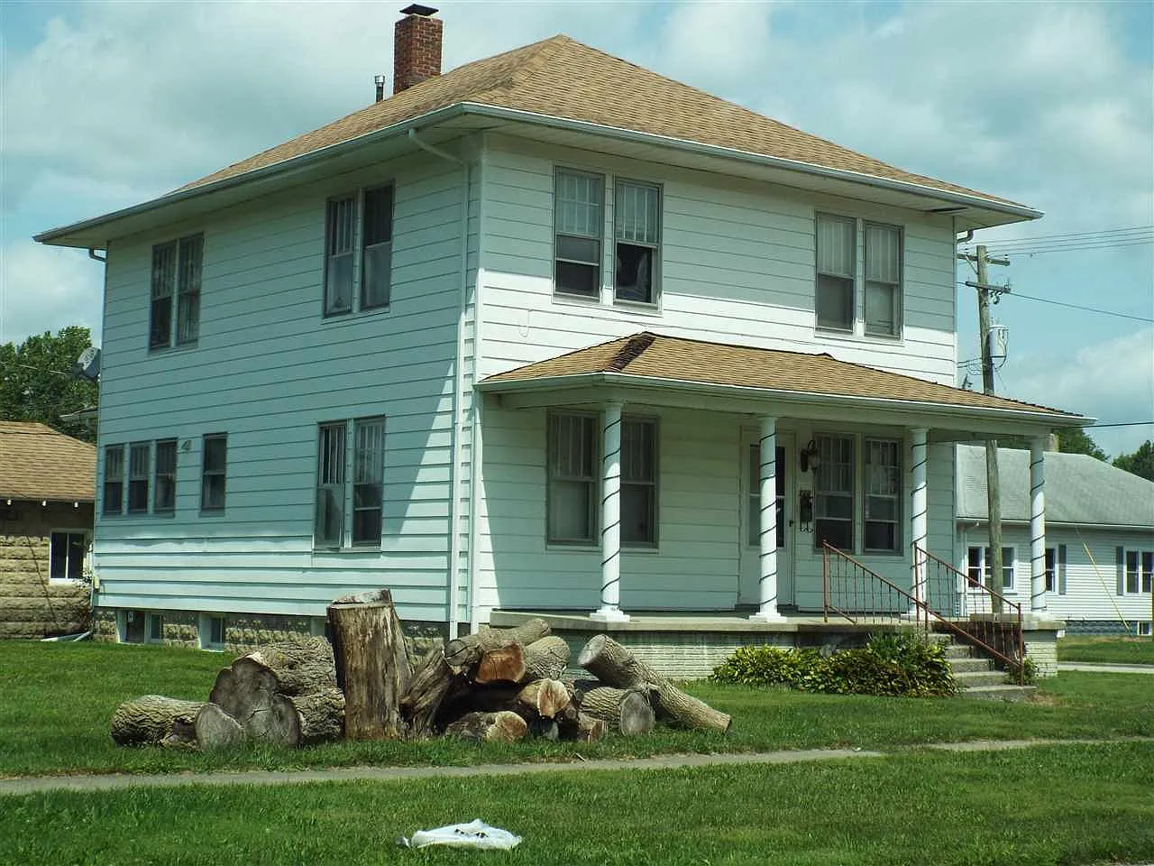 126 E Rutsen St photo 1