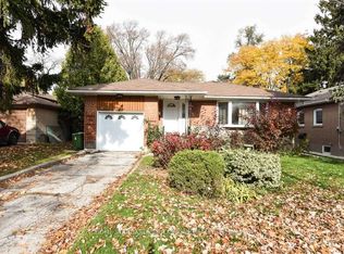 172 Betty Ann Dr, Toronto, ON M2N 1X6