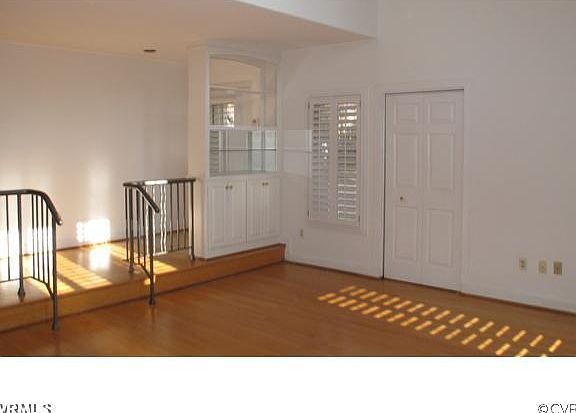 3rd image of 8201 Greystone West Cir #8201