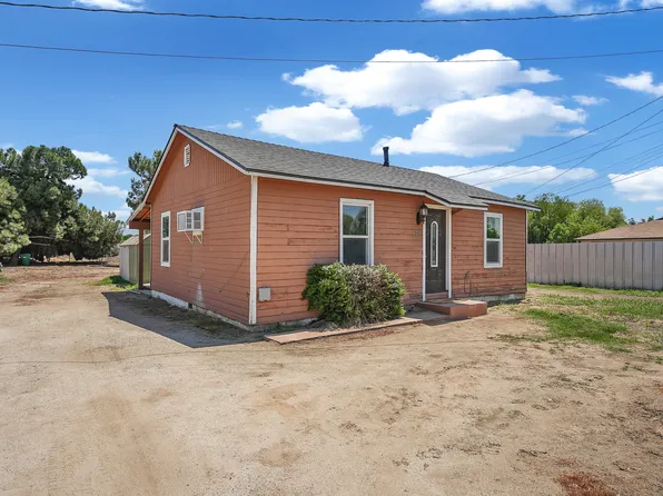 98 S Cobb Street, Porterville, CA 93257