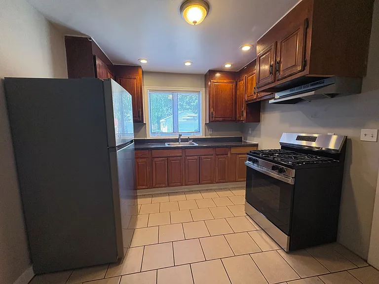 90 Orchard St #1 — Photo 9