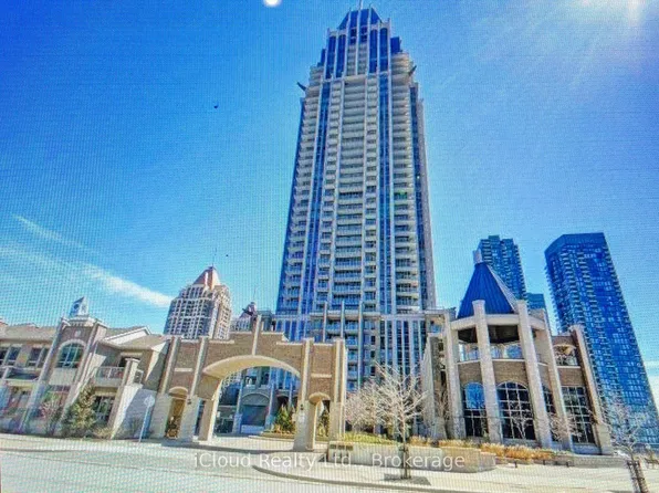388 Prince Of Wales Dr, Mississauga, ON