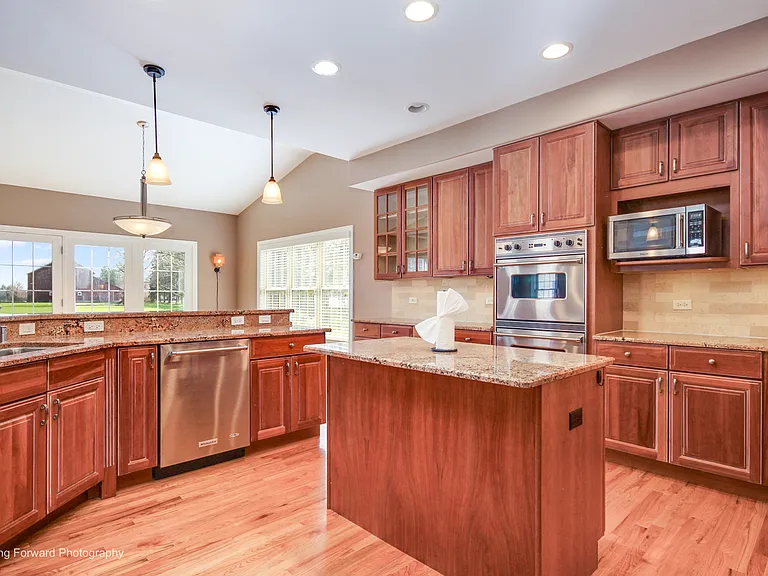24833 Winterberry Ln — Photo 14
