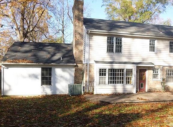 2nd image of 6471 Lark Way