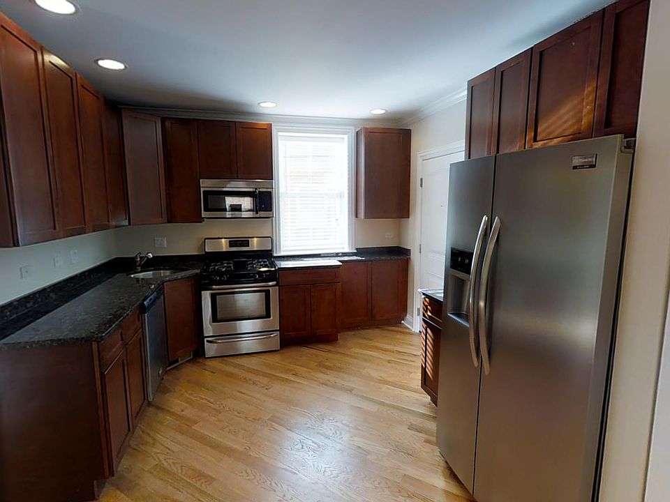1st image of 4014 N Central Park Ave APT 1W