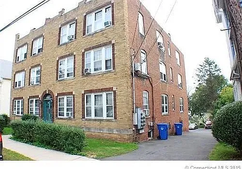 86 Winthrop St Photo 1