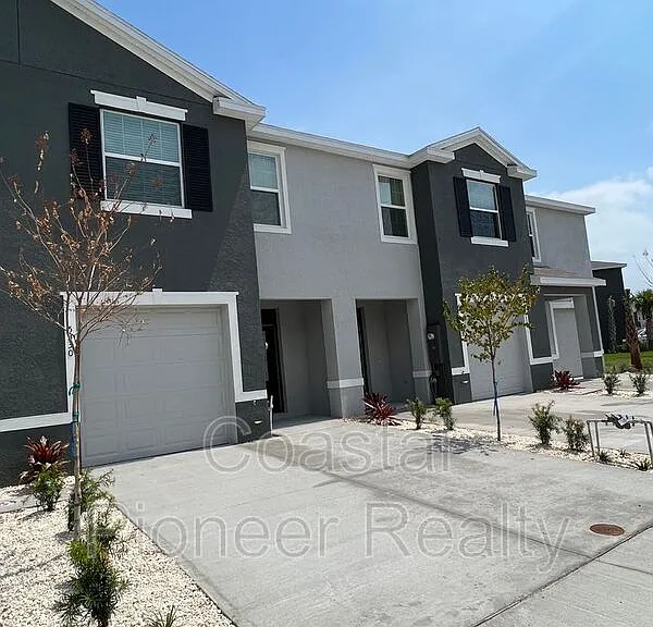 5330 Dragonfly Dr — Photo 1