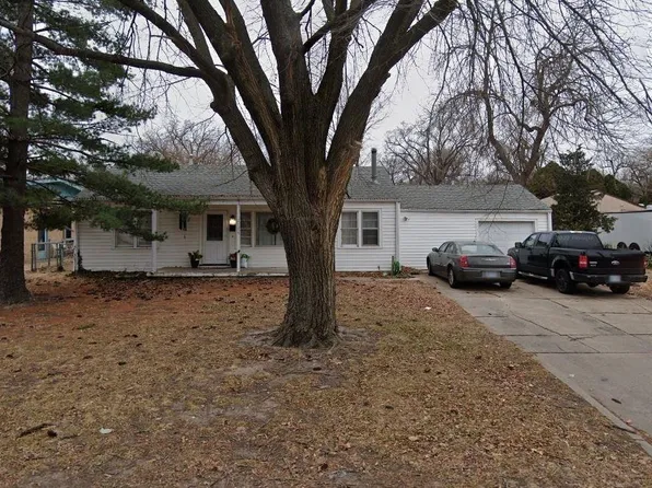 2109 S Grove St, Wichita, KS 67211