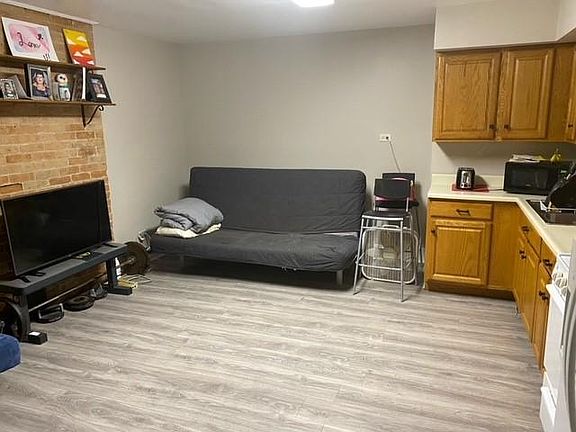 GS Living/Kitchen.