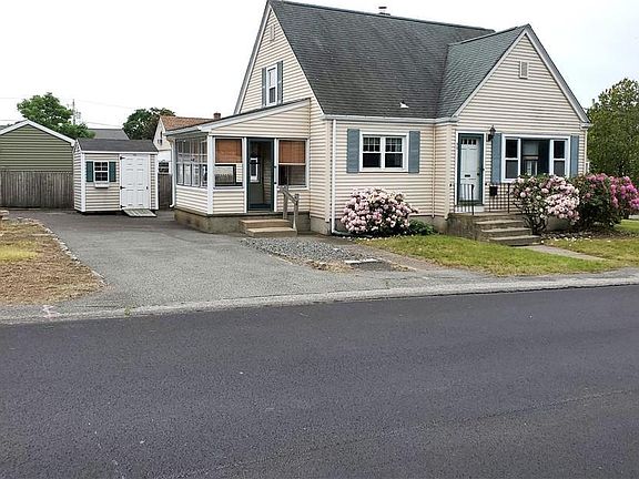 2nd image of 50 Winsor St