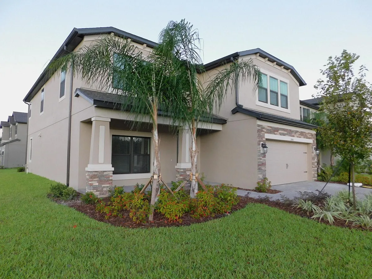 Front B - 19430 Redwood Point Dr